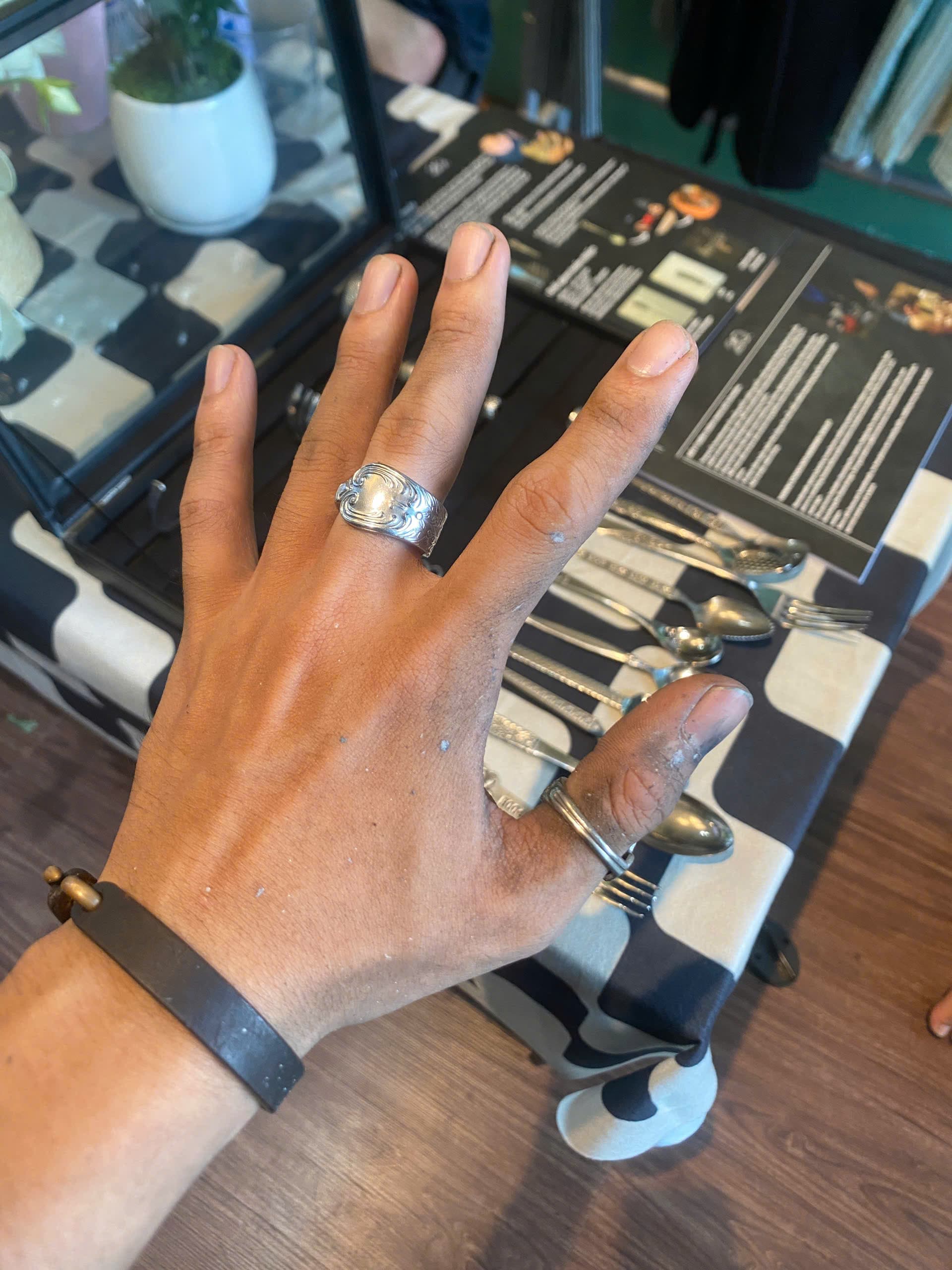 2qnhanthuat customer feedback wearing ring from spoon 2